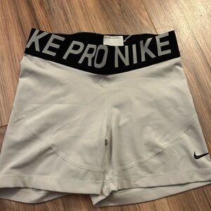 Nike Women's white/Gray Pro Shorts
